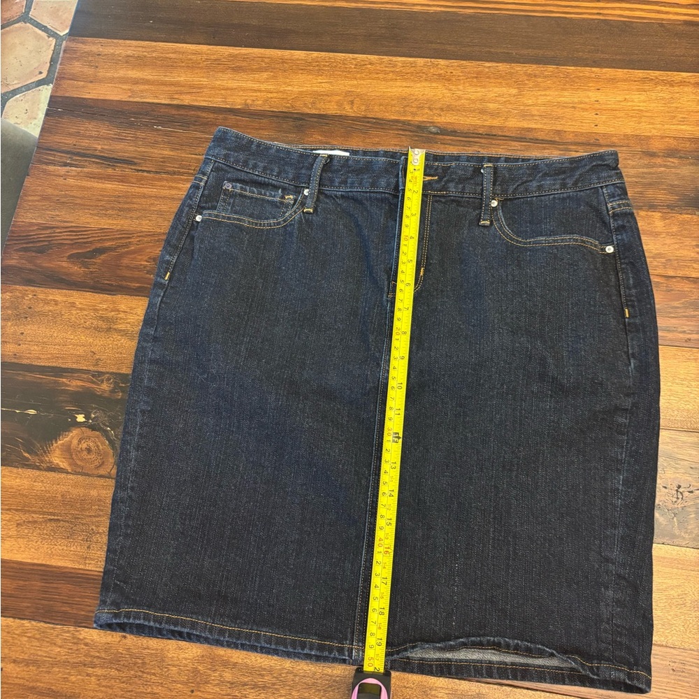 Classic Gap Denim Skirt
